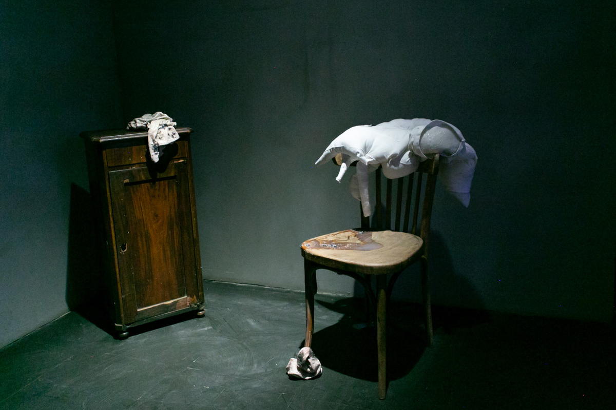    «Вещный организм» Маргариты Журавлевой в галерее-мастерской «ГРАУНД Солянка», 2024 год