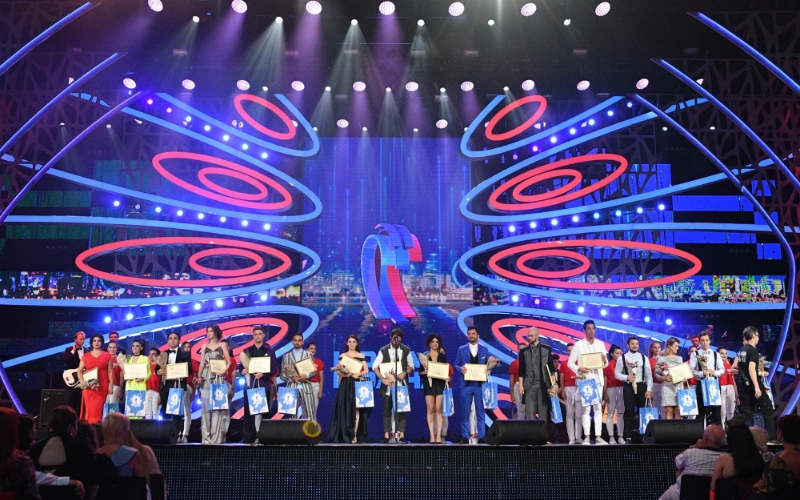 Второй конкурсный день фестиваля "Новая волна" 