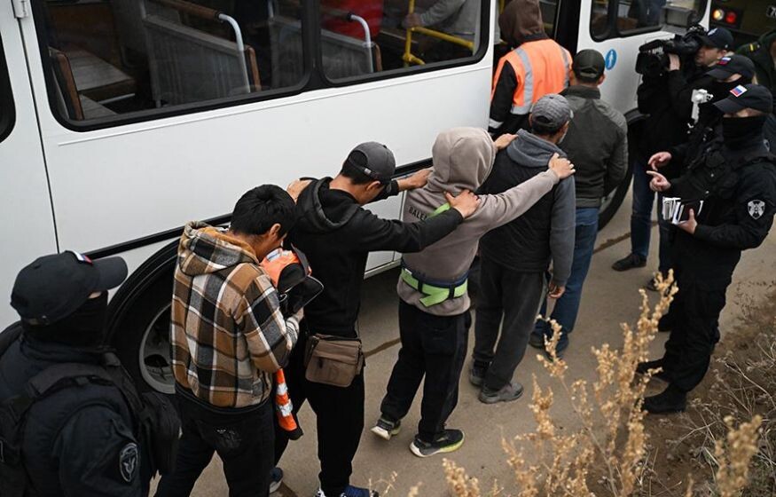    Властям выражают благодарность за наплыв мигрантов: «наше разнообразие»