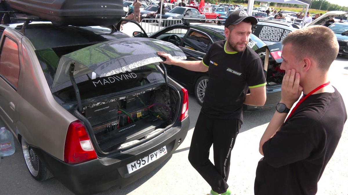    Громкую встречу в Нижневартовске провели автолюбители