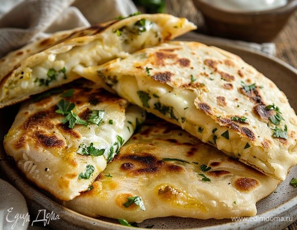 Весенние лепешки на кефире с зеленью и сыром