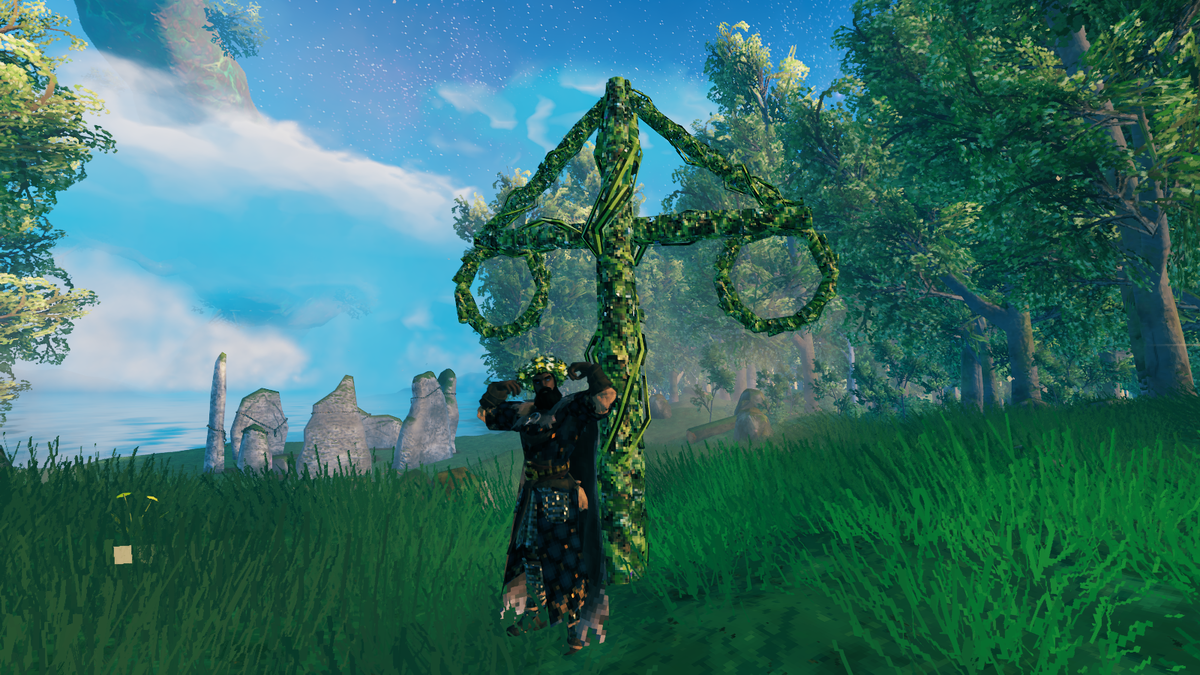 Майское дерево и летняя корона