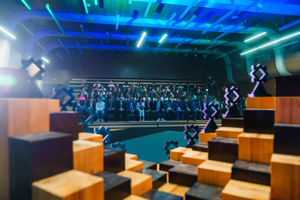    В Ханты-Мансийске прошла церемония открытия и жеребьевка международного шахматного турнира имени Анатолия Карпова