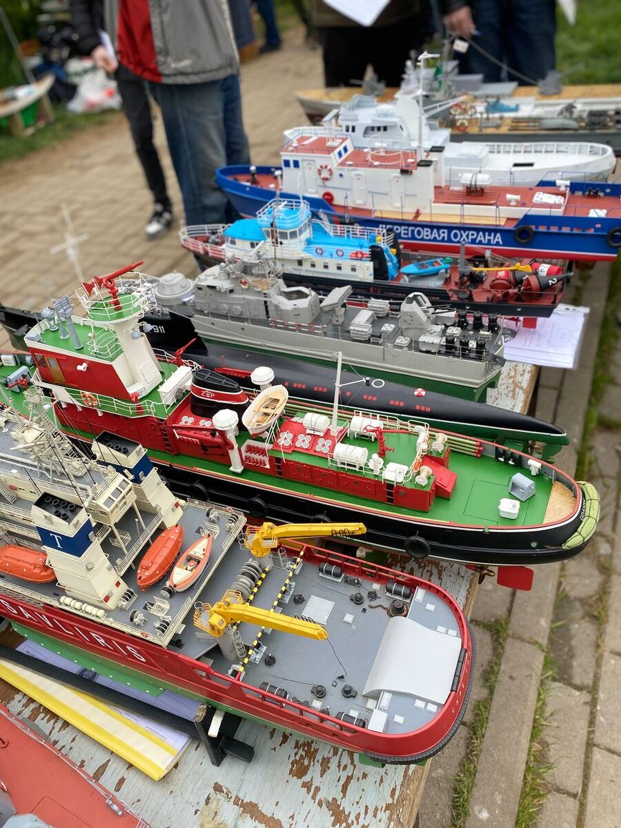 Соревнования по судомодельному спорту, ребенок занимается второй год