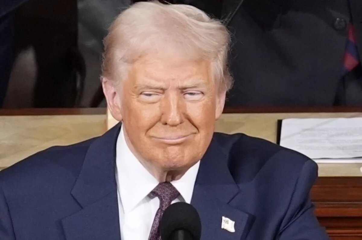    Российский рынок акций ускорил рост до 2,5% после слов Трампа об Украине