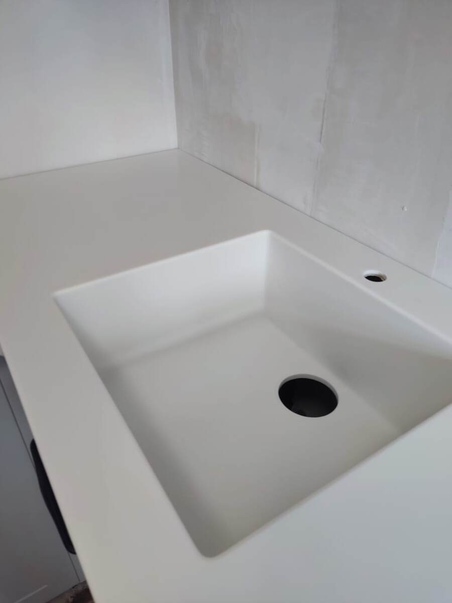 Мойка из акрилового камня