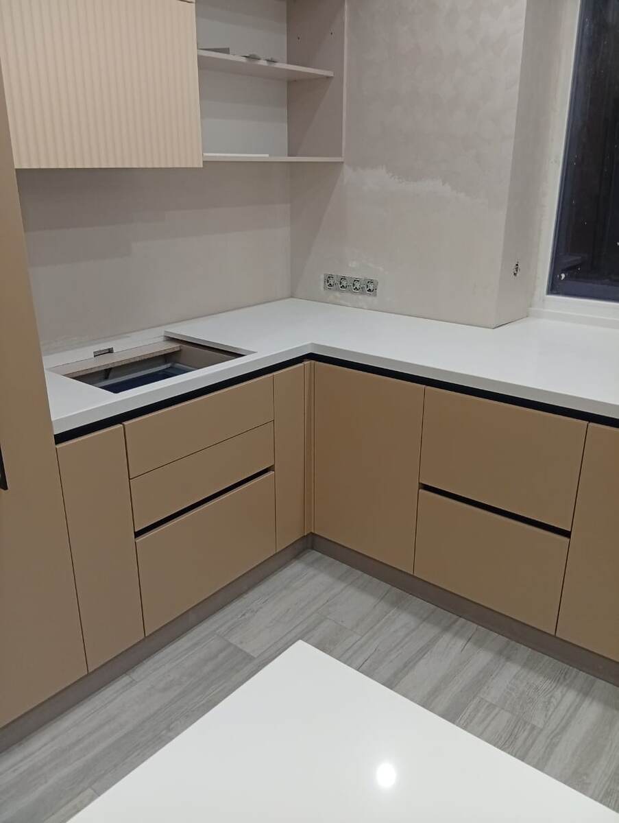 Кварцевый камень