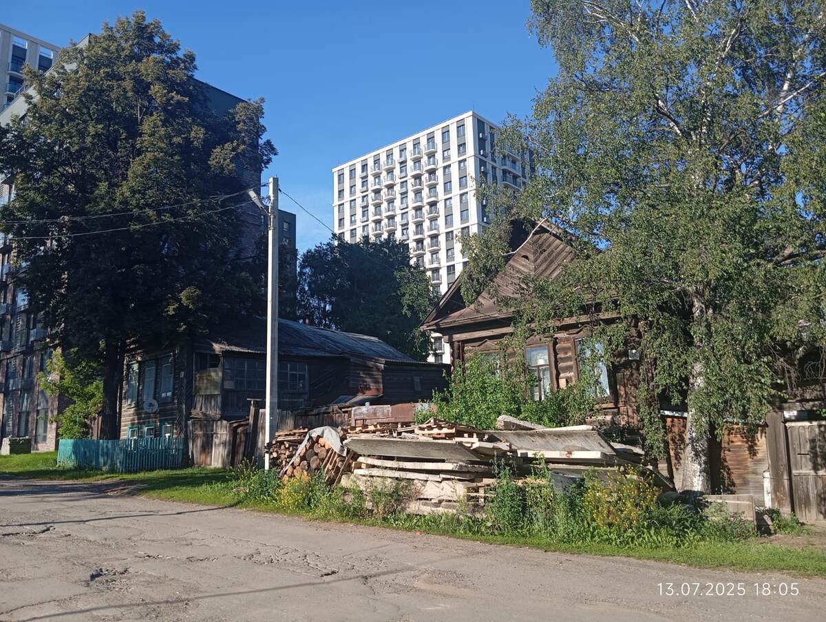 Новостройки растут на месте трущоб