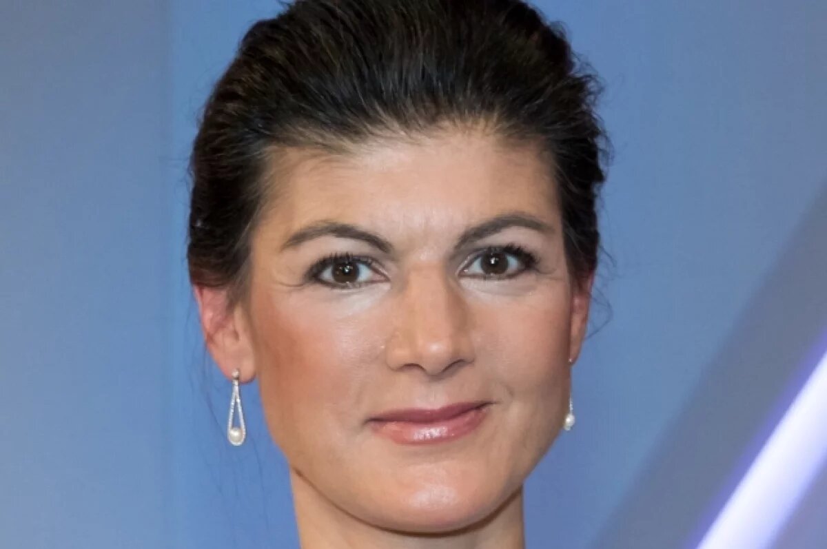    Вагенкнехт призвала отменить санкции США против России