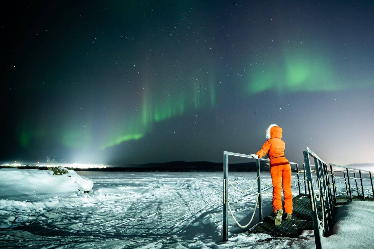 Cеверное сияние на Кольском полуострове, который является одним из лучших мест в России для наблюдения за этим природным явлением