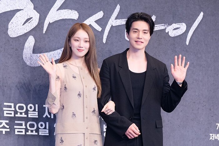     Гангстер и певица: что нужно знать о дораме «Хороший парень» с Ли Дон Уком и Ли Сон Гён