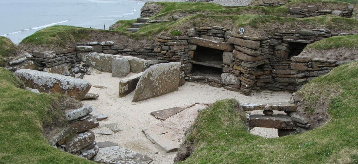 В эти ниши и проходы человек пролезть не сможет. (Источник: medievalheritage.eu).