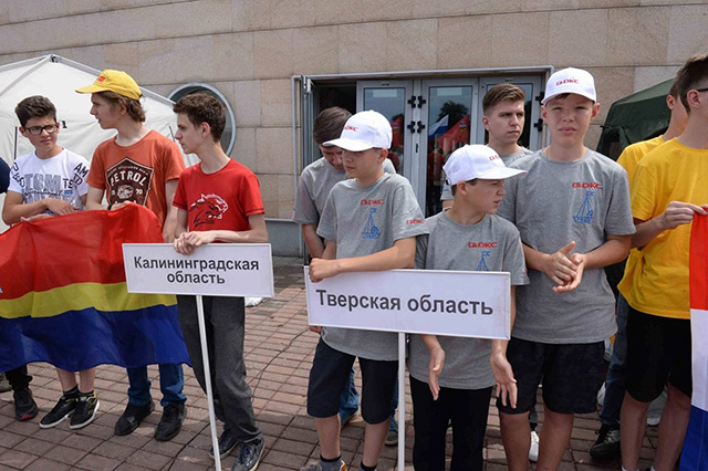 Школьники из Твери удачно выступили на чемпионате по судомодельному спорту.jpg