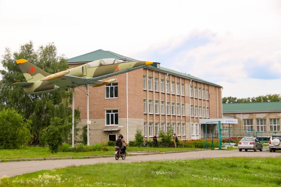    Военный городок в селе Новороманово. Июль 2025. Источник: Виталий Барабаш