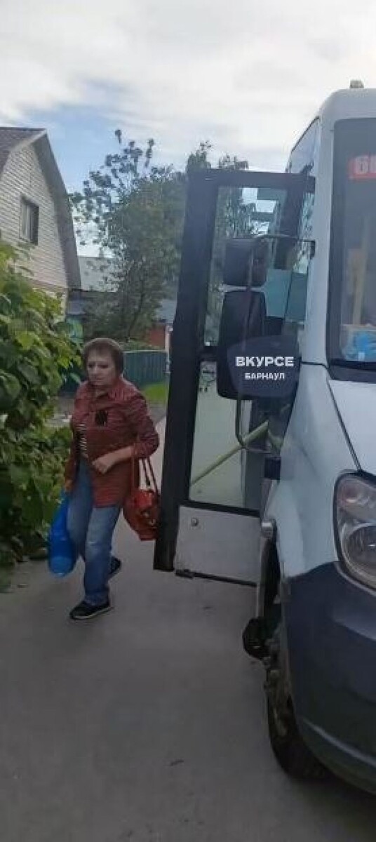    Водитель высадил всех пассажиров в Барнауле. Источник: "В курсе 22"