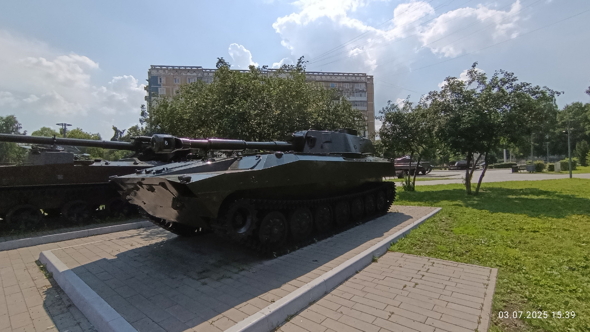 Аллея в Новокузнецке 