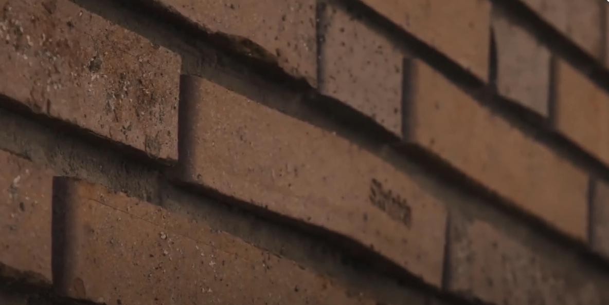 Клинкерный фасад: “Венец творения” или “Головная боль”? Экспертный гайд по выбору