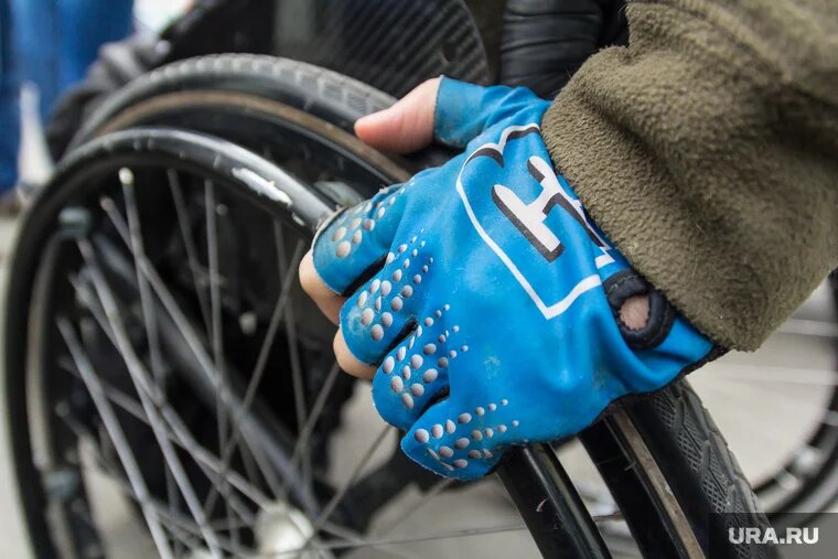 Несмотря на наличие инвалидности, Иван ведет активный образ жизни (архивное фото). Фото: Илья Московец © URA.RU