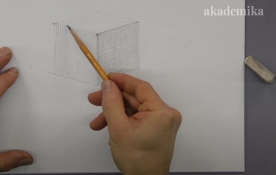 "Как штриховать карандашом. Плоские грани". ИСТОЧНИК — КАНАЛ YOU TUBE “akademika”