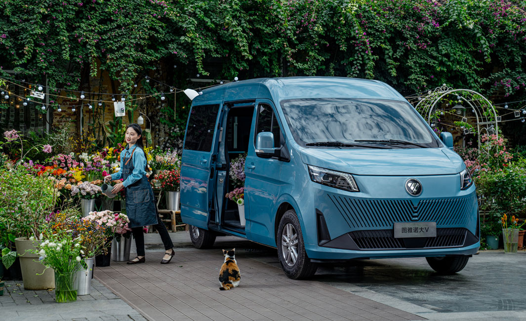 Микроавтобус Foton View. Фото с сайта производителя