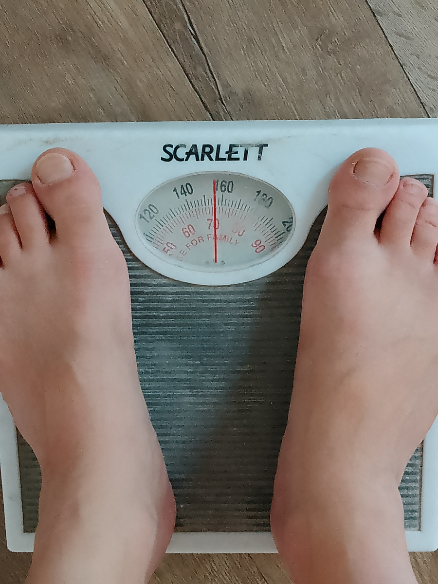 Прошу прощения за грязные весы, они доживают свой век и используются для взвешивания штукатурки