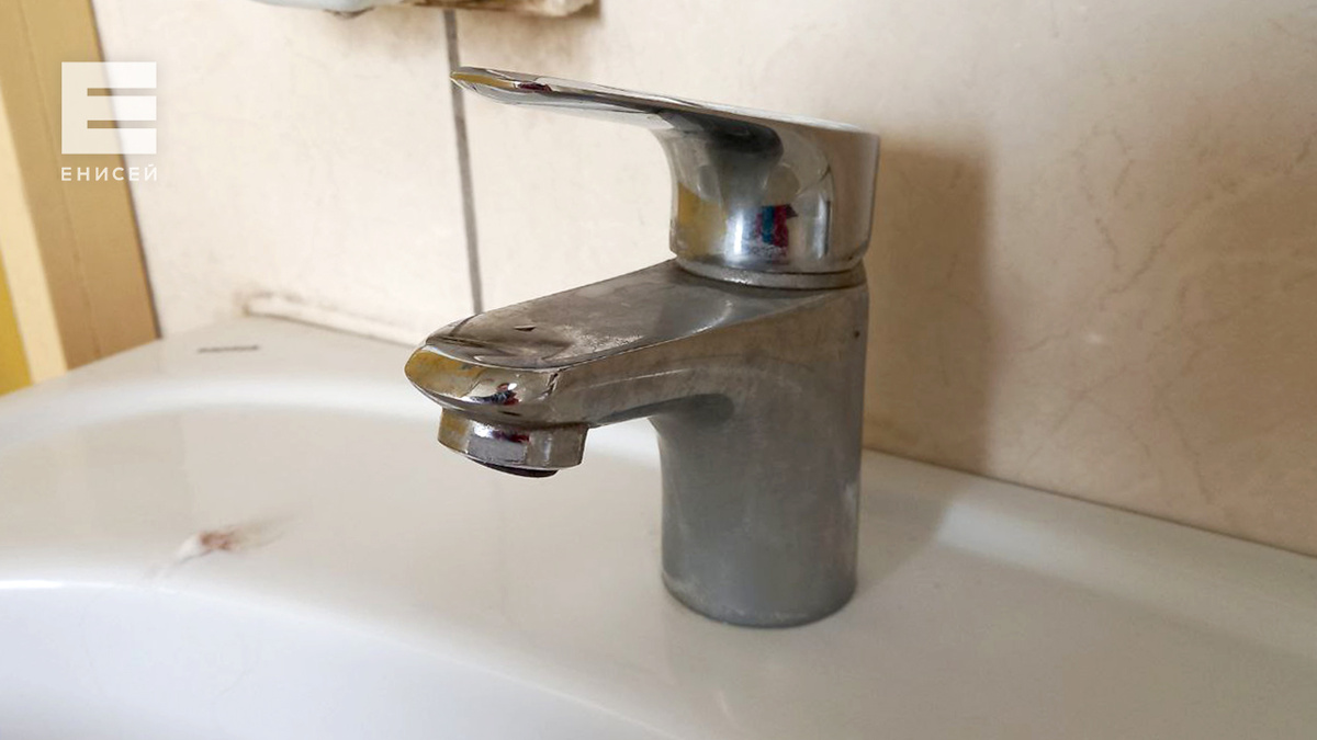     Красноярцам обещают на сутки раньше вернуть холодную воду