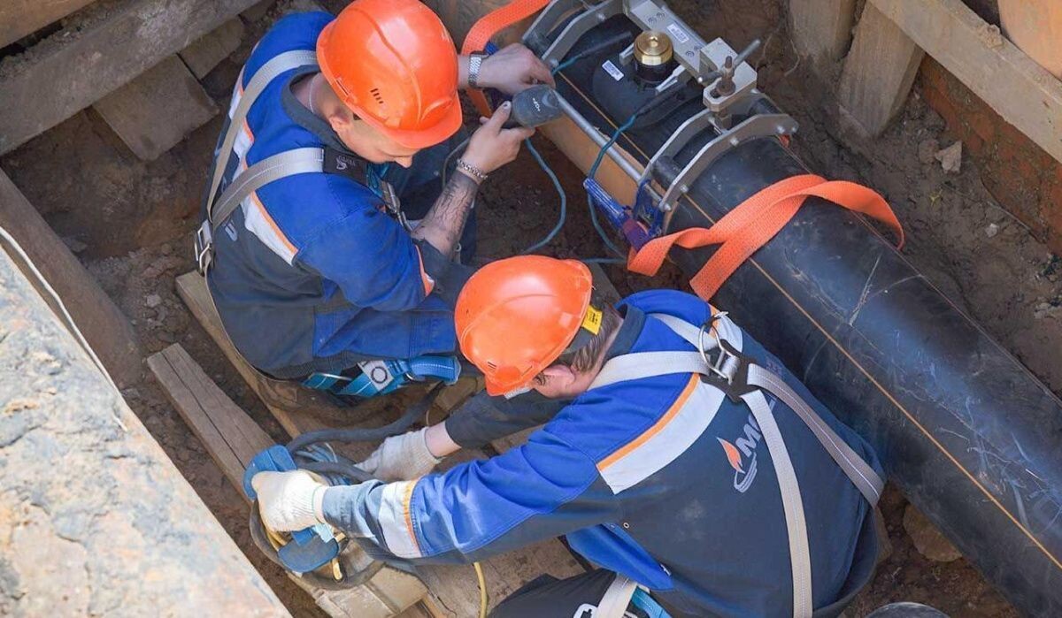     Работа сотрудников Мосгаза. Источник: mos.ru Автор фото: Пресс-служба Мэра и Правительства Москвы