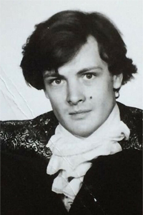 Юрий Мороз в юности
