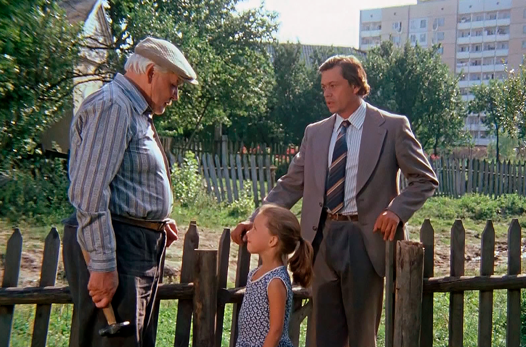 Кадр из фильма "Белые росы". Яндекс картинки.