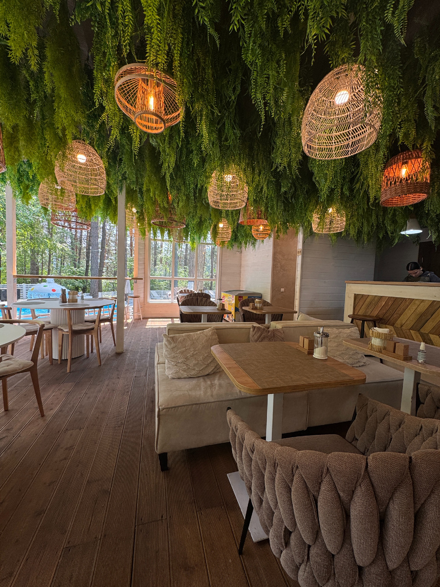 Кафе на территории гостиничного комплекса "Сиеста"