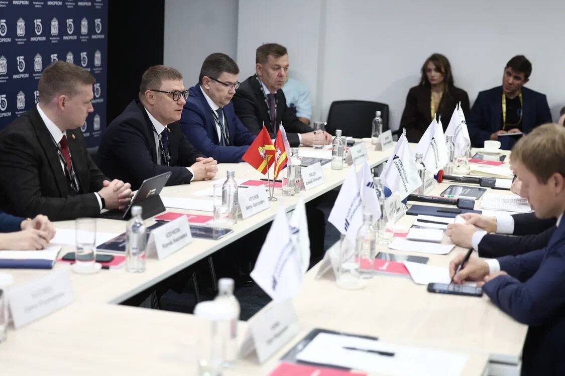 Рабочая встреча молодых промышленников с губернатором Челябинской области Алексеем Текслером