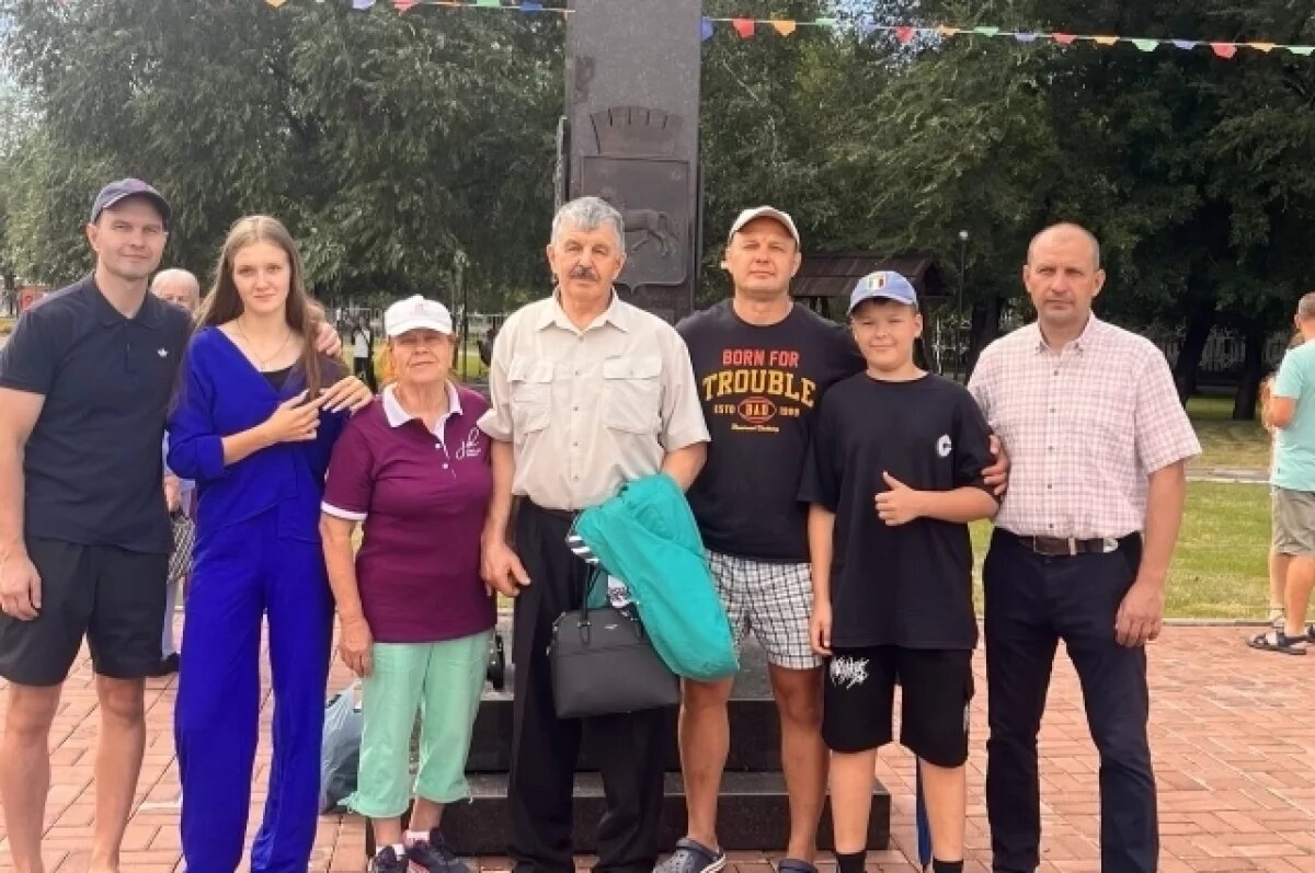    Золотой семьёй стали Коробейниковы из Минусинска.