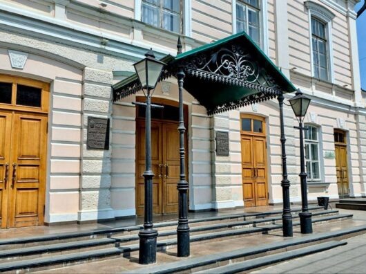    театр Чехова в Таганроге // фото: Telegram-канал Юрия Слюсаря