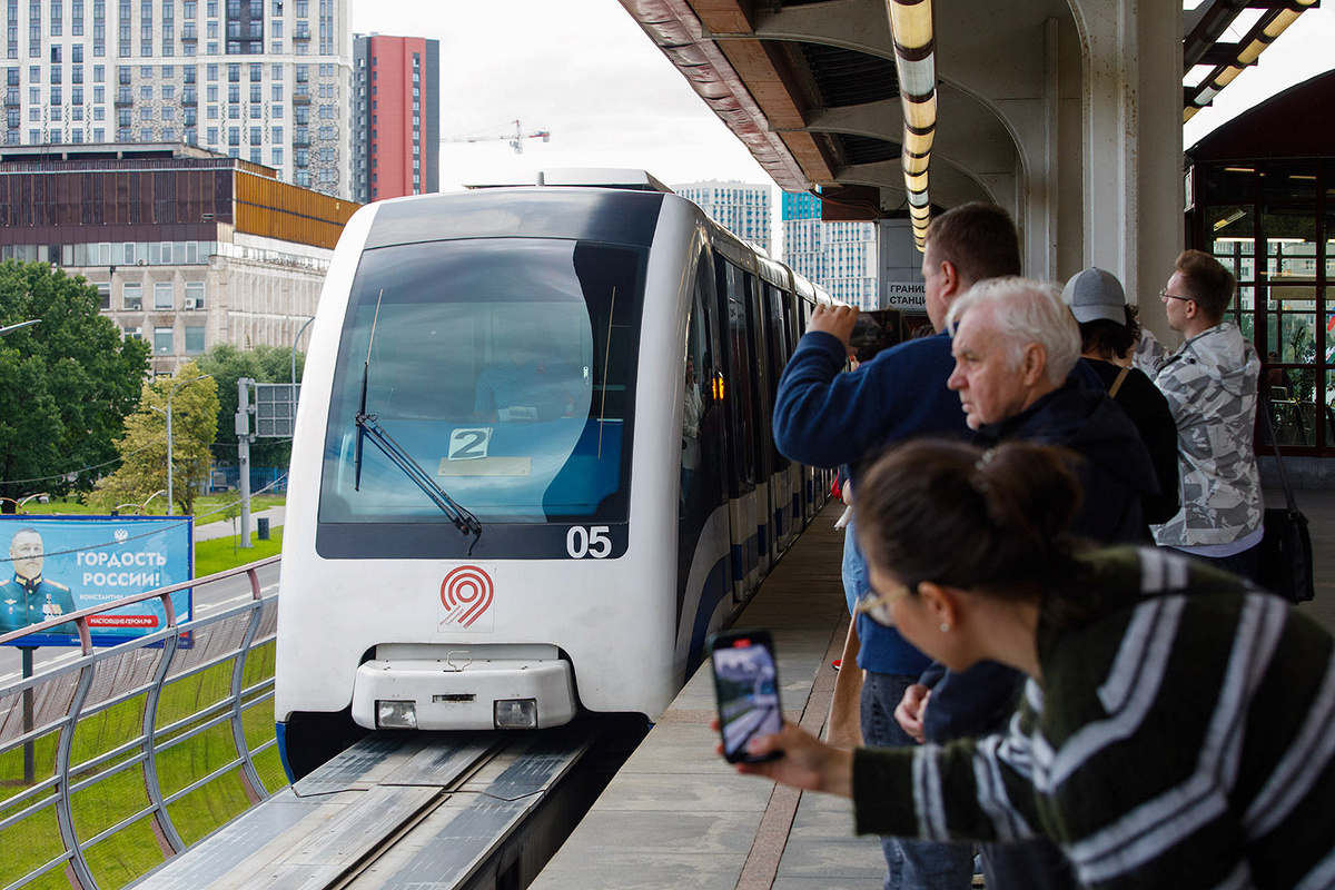 САЙТ: https://daily.afisha.ru/cities/29608-klassnaya-igrushka-dopolnyavshaya-gorod-kak-moskva-proschalas-s-monorelsom