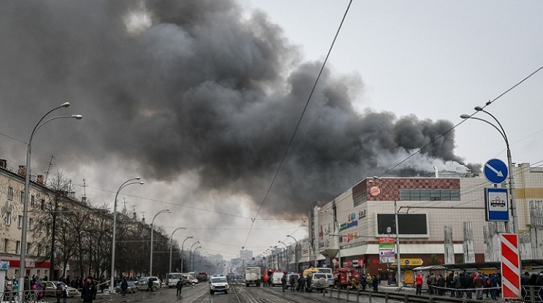    Пожар в ТЦ «Зимняя вишня». Фото: ГУ МЧС Кемеровской области