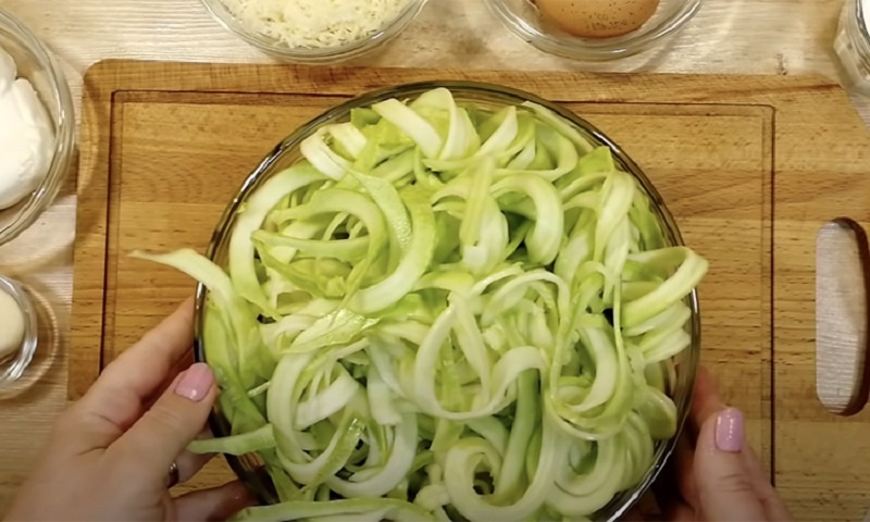 Кабачковый пирог на сковороде: быстро, вкусно и без духовки