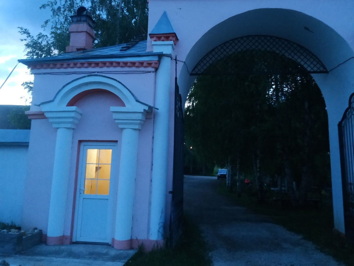 Ворота, за которыми многие ищут спасения