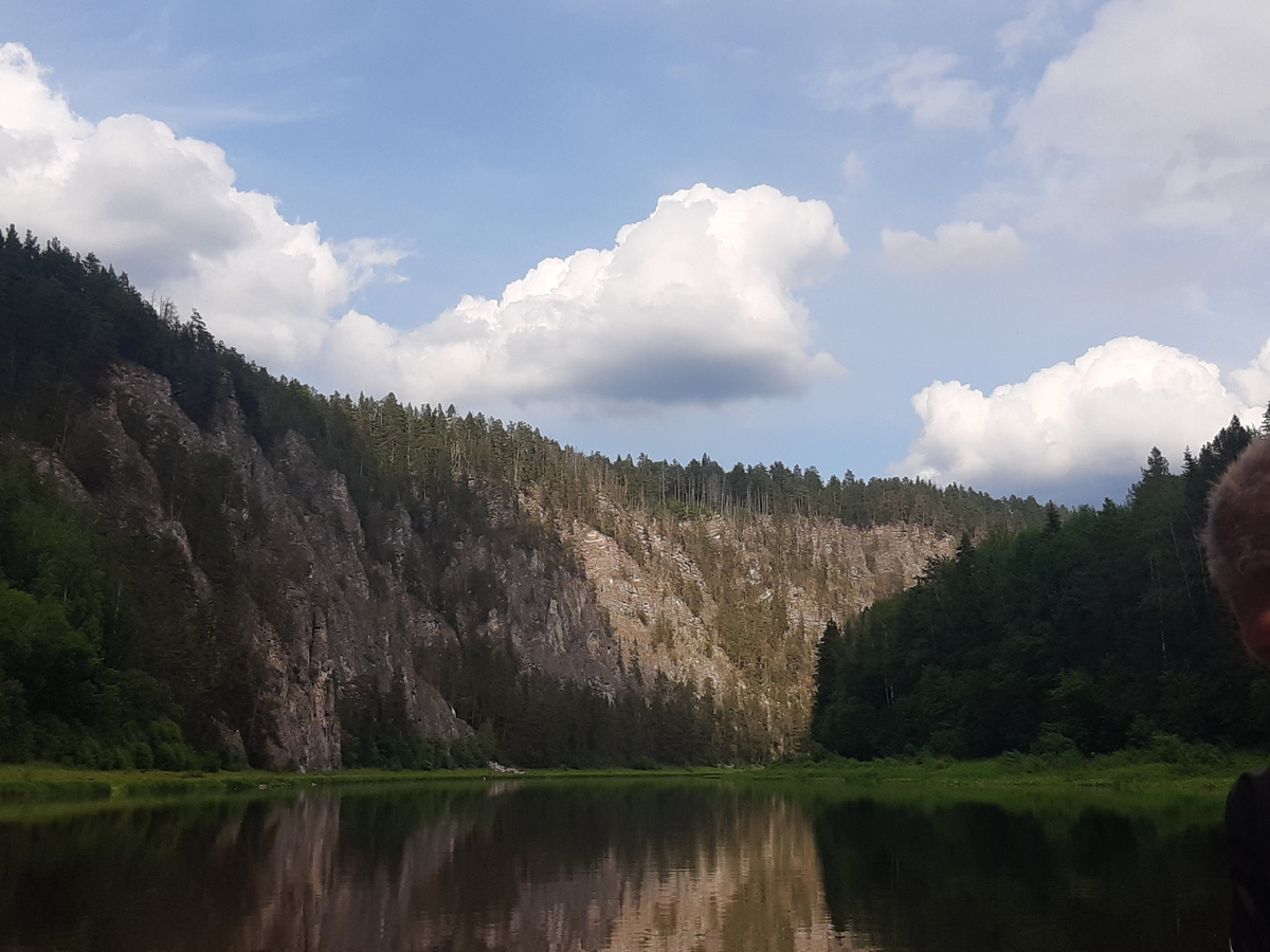 Слева горы, справа тайга - вот она Чусовая!