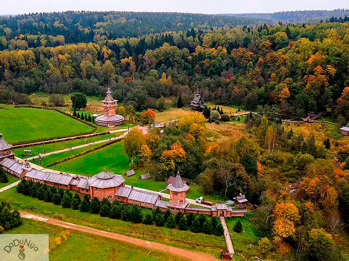 Гремячий ключ. Святой источник с ледяной водой. Московская область, Сергиево-Посадский район, деревня Взгляднево