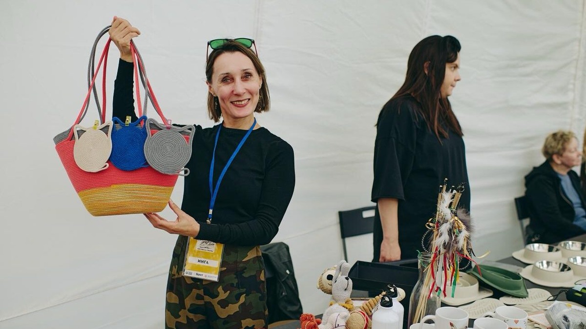    Один из самых популярных форматов меропериятий – благотворительные ярмарки. Фото: сообщество VK «Сети коворкинг-центров НКО»