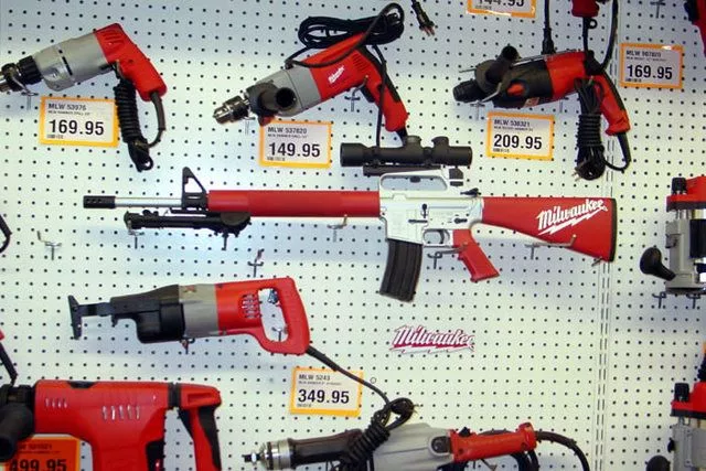 "Обращайся с инструментами как с друзьями, и у тебя никогда не будет проблем." - цитата из фильма «Супербратья Марио».