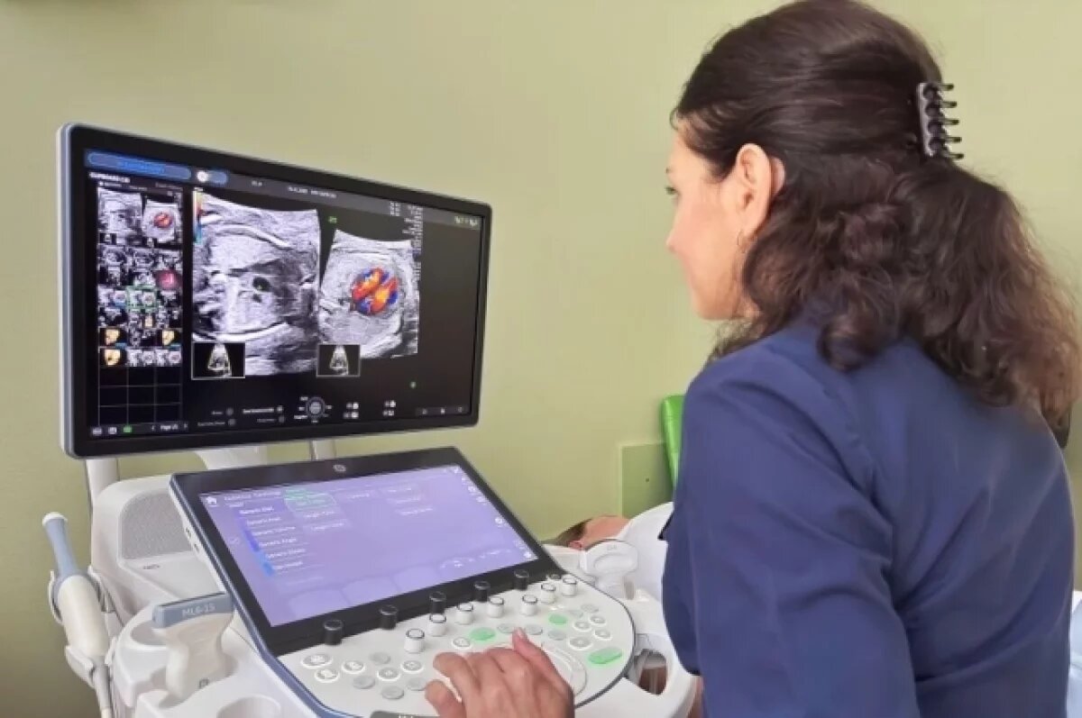    Новейший УЗИ-аппарат обрёл центр охраны здоровья матери и ребёнка на Урале