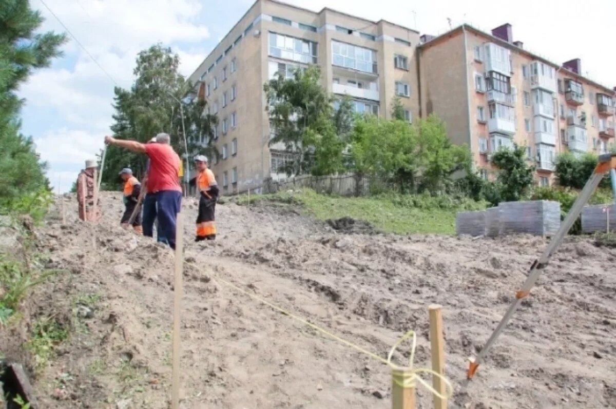    В Омске началось благоустройство пляжа «Центральный-2»