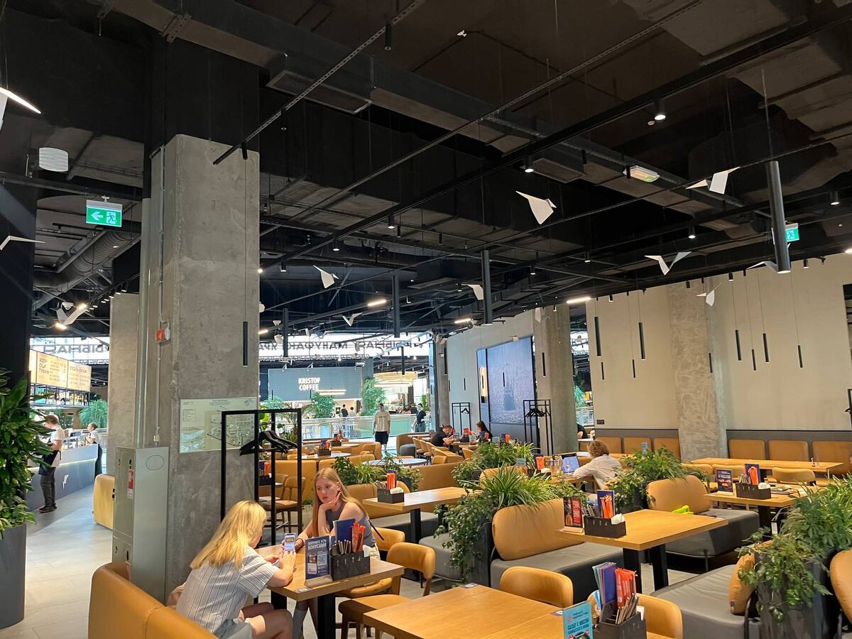 внутренний зал