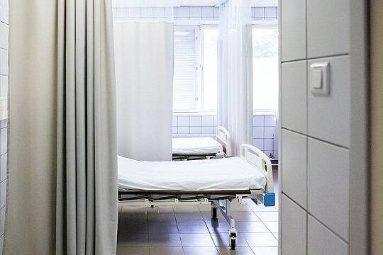    Увеличилось число отравившихся выпускников на банкете в кафе на Урале