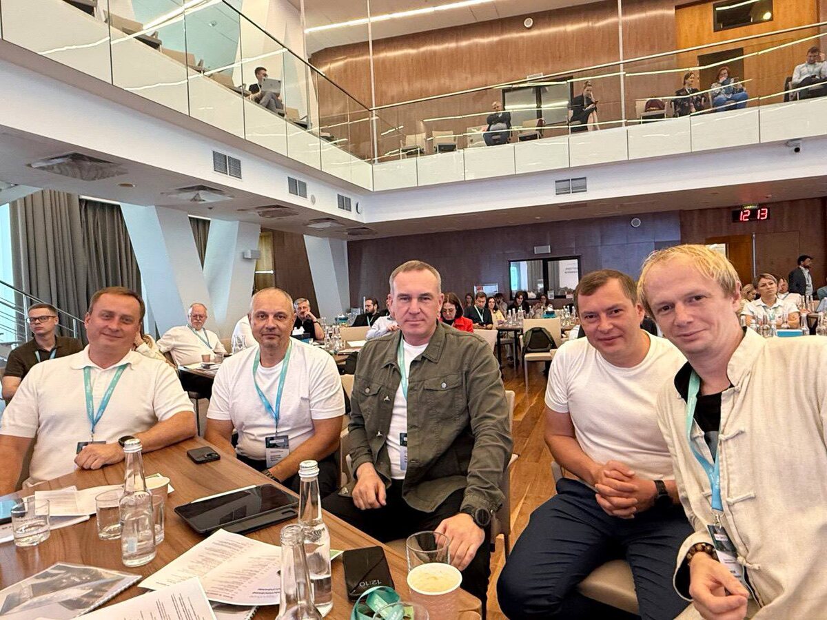    Губернатор Югры возглавил команду региона на практикуме СберУниверситета