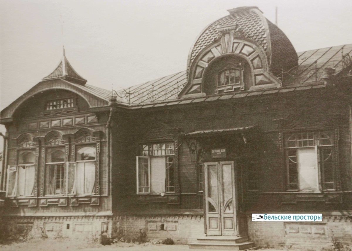 Гоголя, 21. Детский сад в одном из домов усадьбы Пискуновых. 1950-е