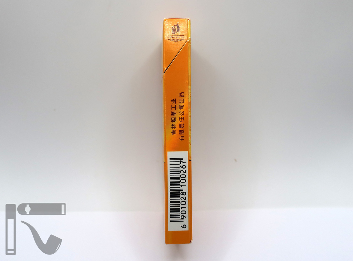 Сигареты Changbaishan 777. Фото: © канал "Уголок Курильщика"