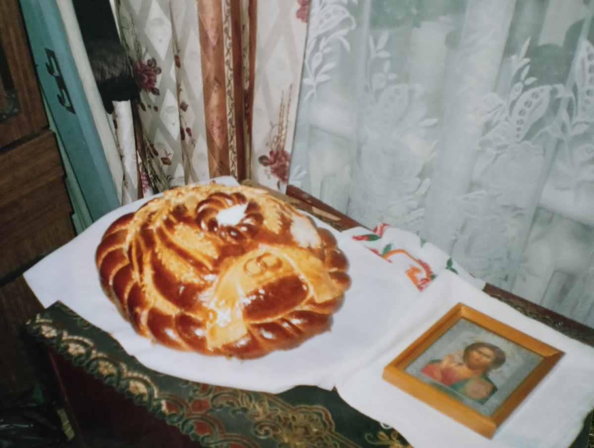 Куда же без каравая? Традиииция!