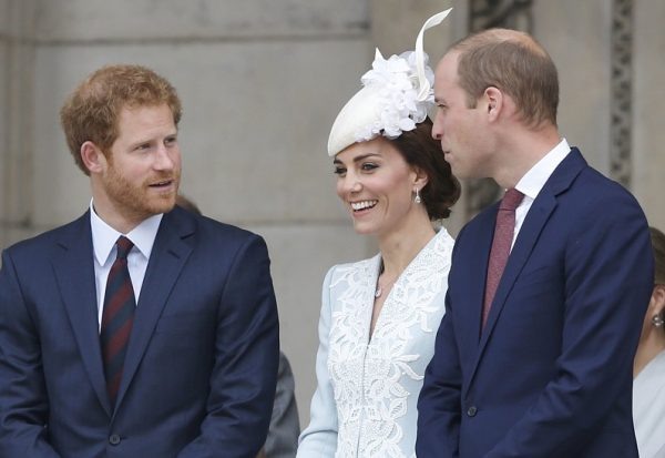    Кейт Миддлтон, Принцы Уильям и Гарри. Фото: ТВЦ